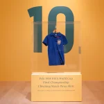 Pele’s Iconic World Cup Jersey Sells for $4.9 Million at US Auction