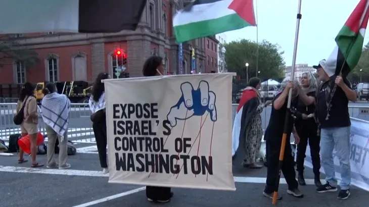 Protesters Demonstrate in Washington During Netanyahu Meeting With Trump