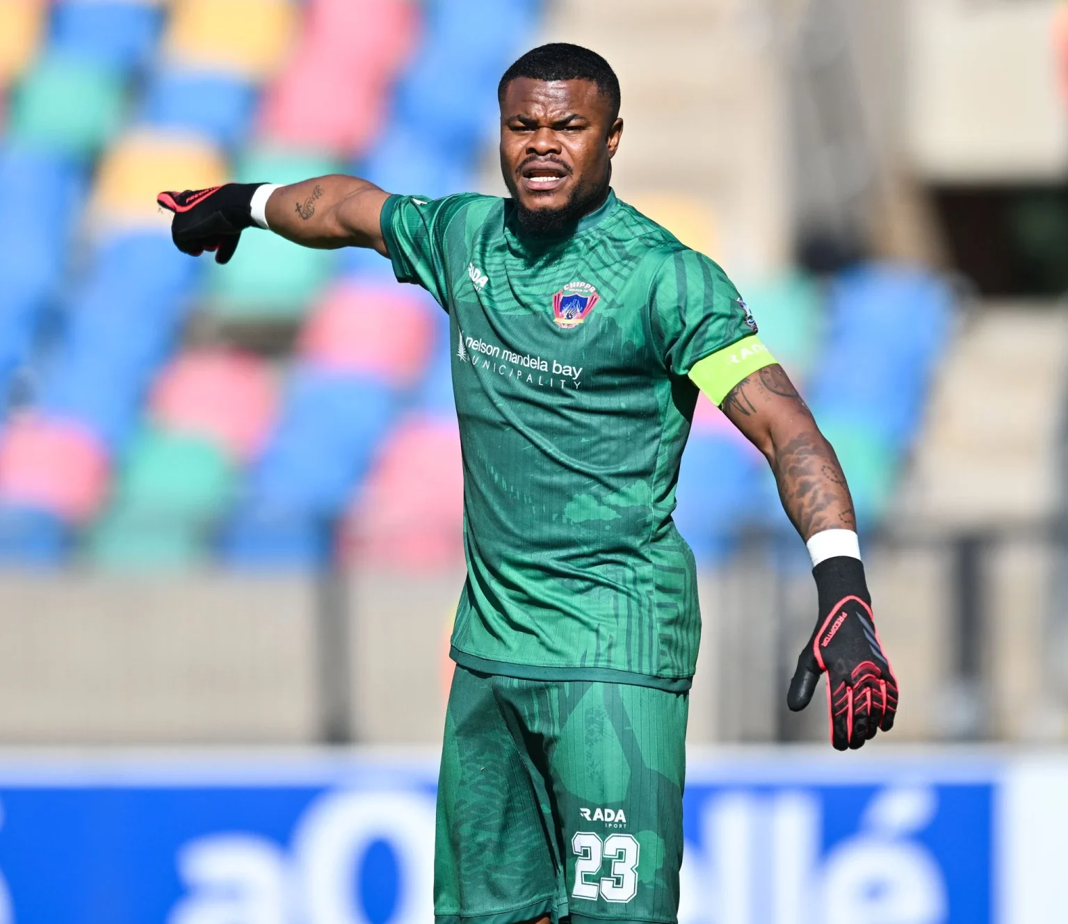 Nwabali Puts Super Eagles Goalkeeper Battle Aside, Focuses on Chippa United