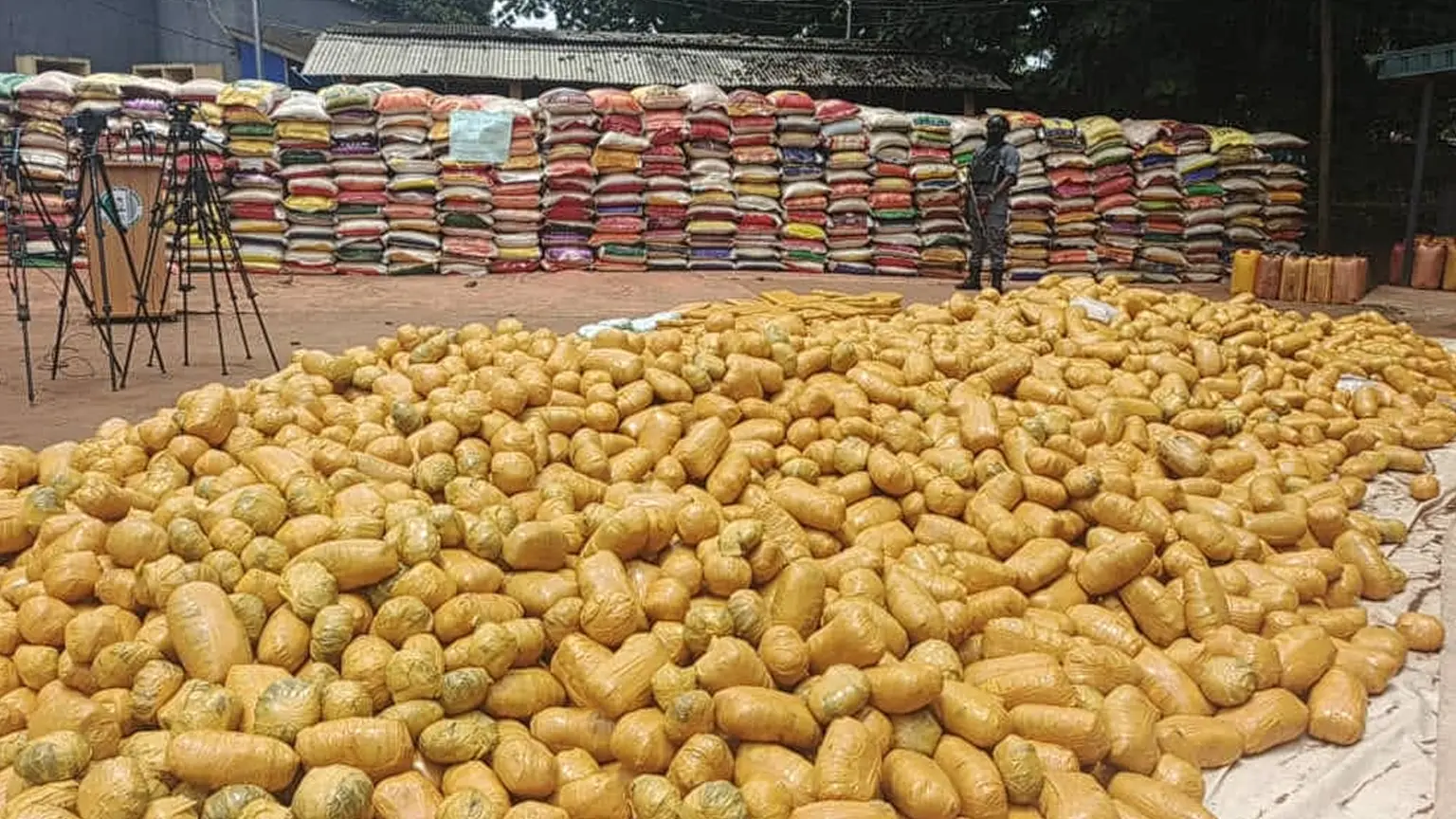 Customs Seizes N3.57bn Worth of Smuggled Goods at Ogun Border
