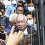Malaysia Coalition Says Graft Convicts Must Serve Full Terms