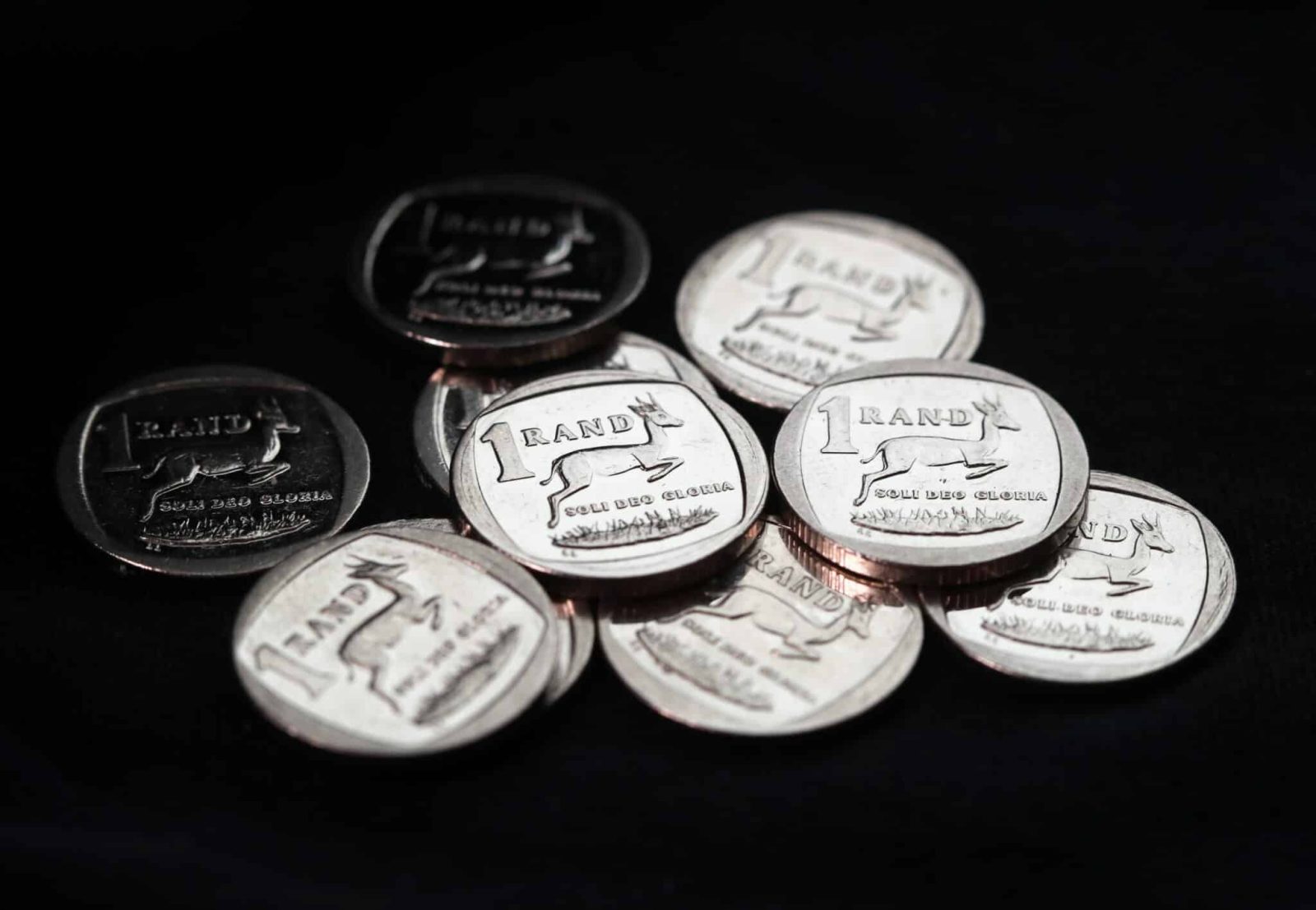 Rand Holds Steady as Investors Await South African Economic Data