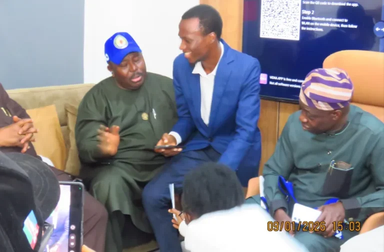 Why Oyo Student Sat on APC Gov Candidate’s Lap, Campaign Team Explains