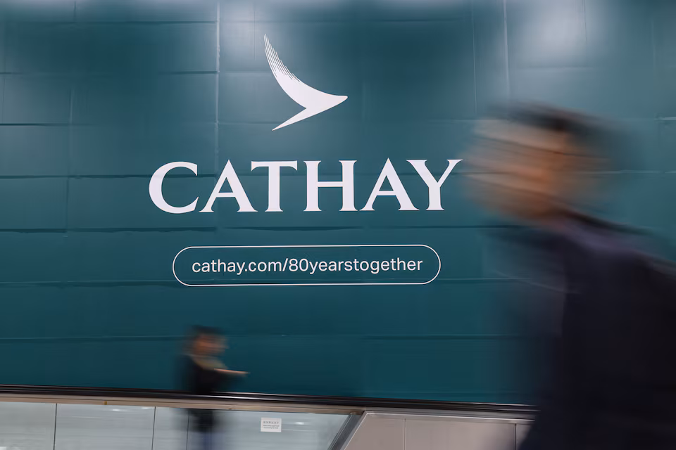 Cathay Pacific and Google Expand AI Trials to Cut Aircraft Contrails